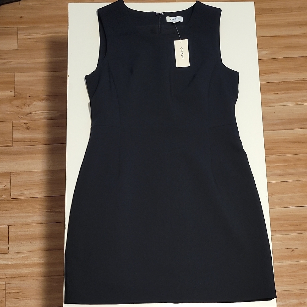 Elegant Black Sleevless Dress